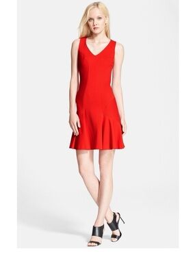 Diane Von Furstenberg Red V-Neck Sleeveless Mini Dress